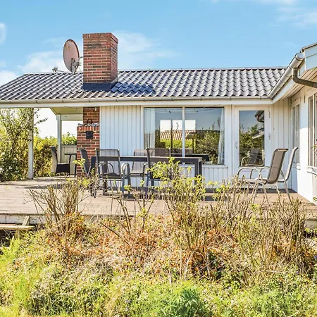 Awesome In With Kitchen Holiday home