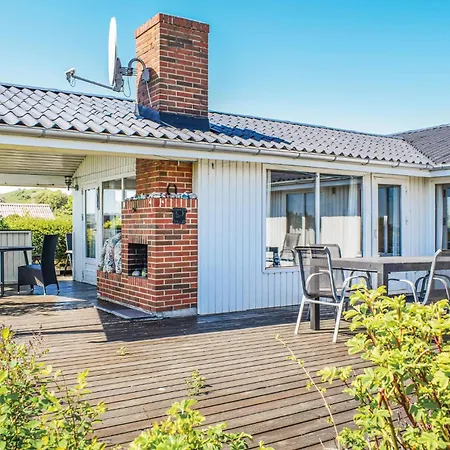 Holiday home Awesome In With Kitchen