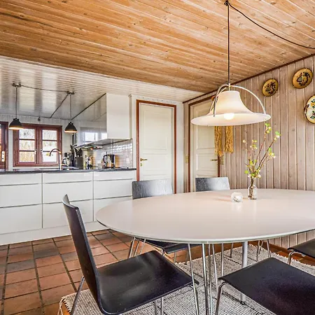 Awesome In With Kitchen Holiday home